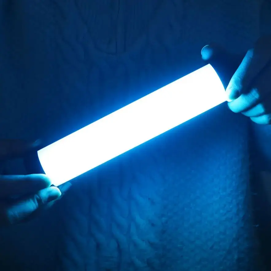 LUXCEO V8 Lampada da gioco portatile RGB con luce video 2000mAh Riprese video fotografiche Illuminazione selfie Luci di riempimento per Vlog/YouTube