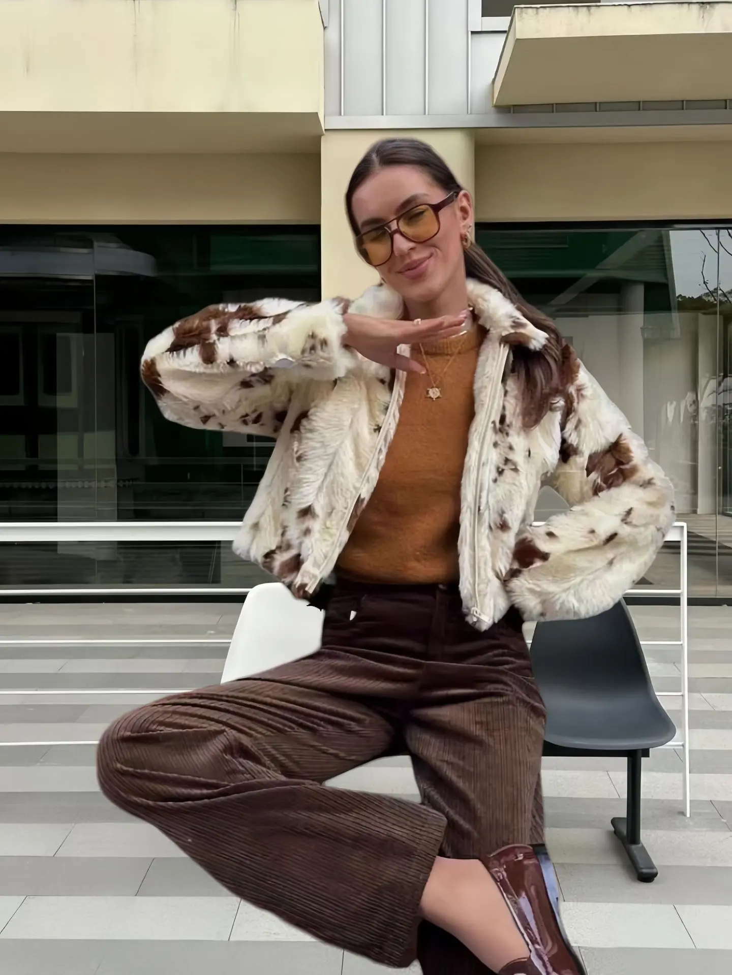 

Женское пальто контрастного искусственного меха, 2026, женское пальто на молнии с лацканами и длинными рукавами, винтажное осенне-зимнее утепленное пальто с карманами, теплая женская верхняя одежда