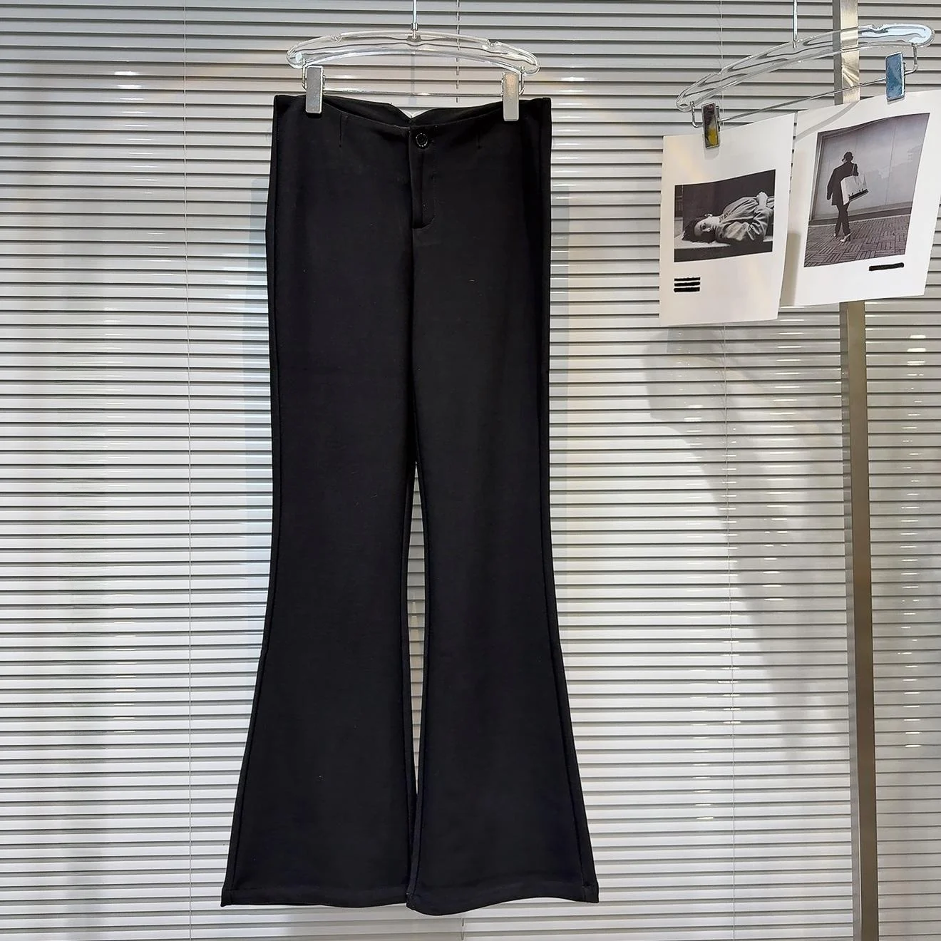 

Весна 2026: Модные женские повседневные брюки-клеш с V-образным вырезом на талии, однотонные, утягивающие, с естественной линией талии