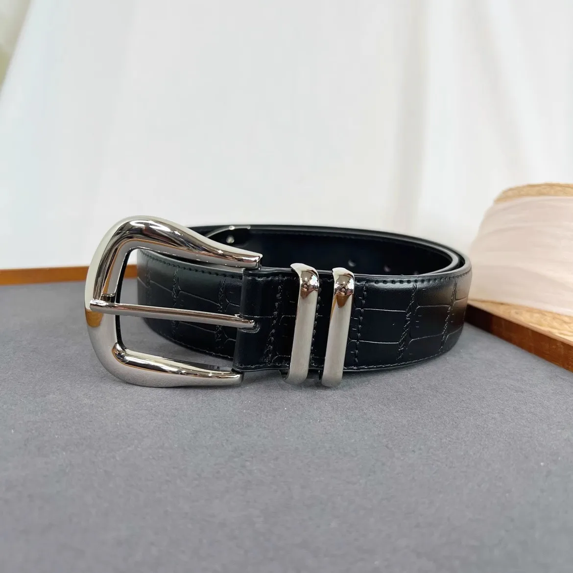 المرأة موضة الفضة مشبك جلد طبيعي أسود مشد الإناث Cummerbund معطف حزام فستان Decration حزام عريض J557