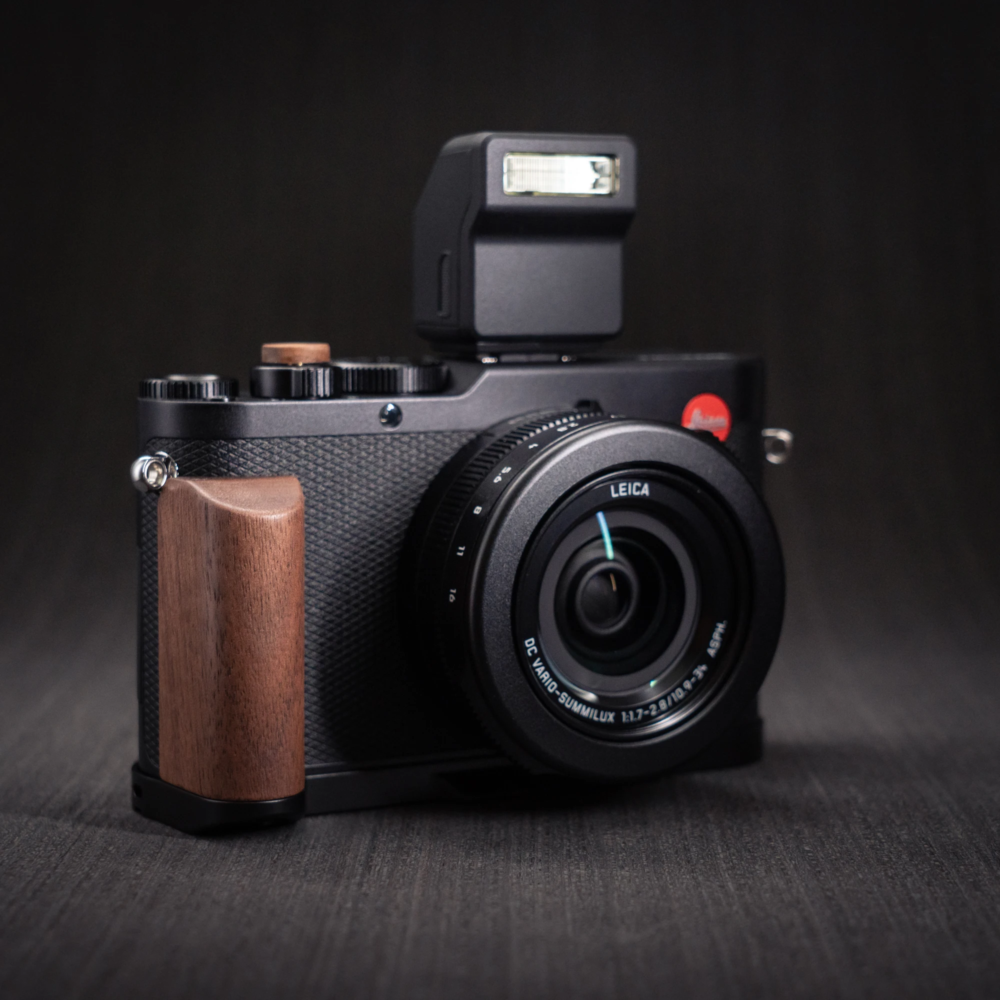 YUWOOD DLUX8 L-förmige Montageplatte mit Holzgriff für Leica D-lux8, integrierte Arca-Swiss-Schnellwechselplatte für Arca-Typ-Stativ – Detail 8