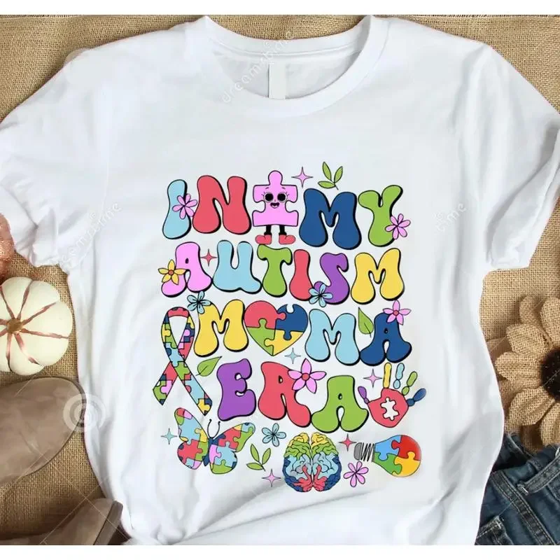 Verkauf von Autism-Mutter-T-Shirts „In My Era Awareness“.