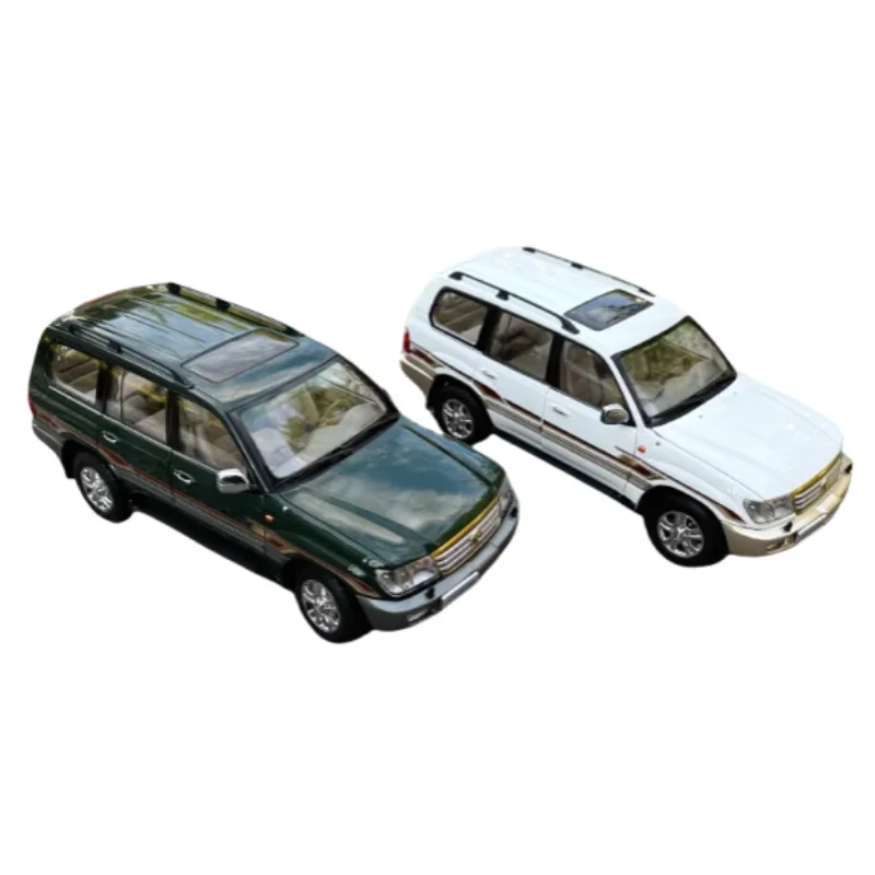 1:18 Cooluze LC100 Land Cruiser off-road alloy car model, children's collection of decorative toys, holiday gifts for friends.