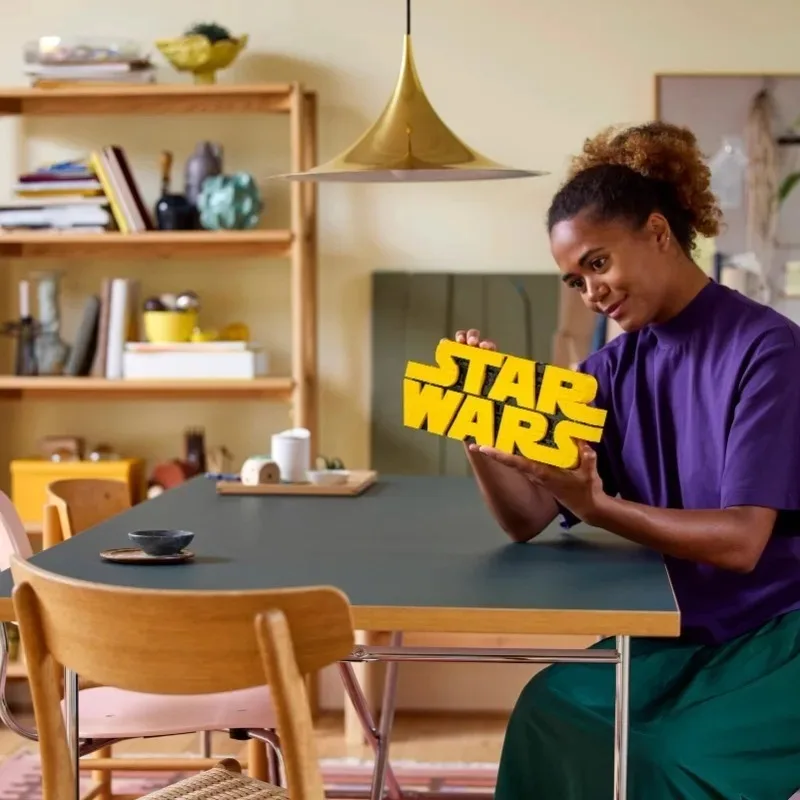 MINISO Disney 700 Uds 75407 bloques de construcción con logotipo de guerra espacial construido en ladrillos adornos 3D ladrillos de construcción juguete regalos de navidad