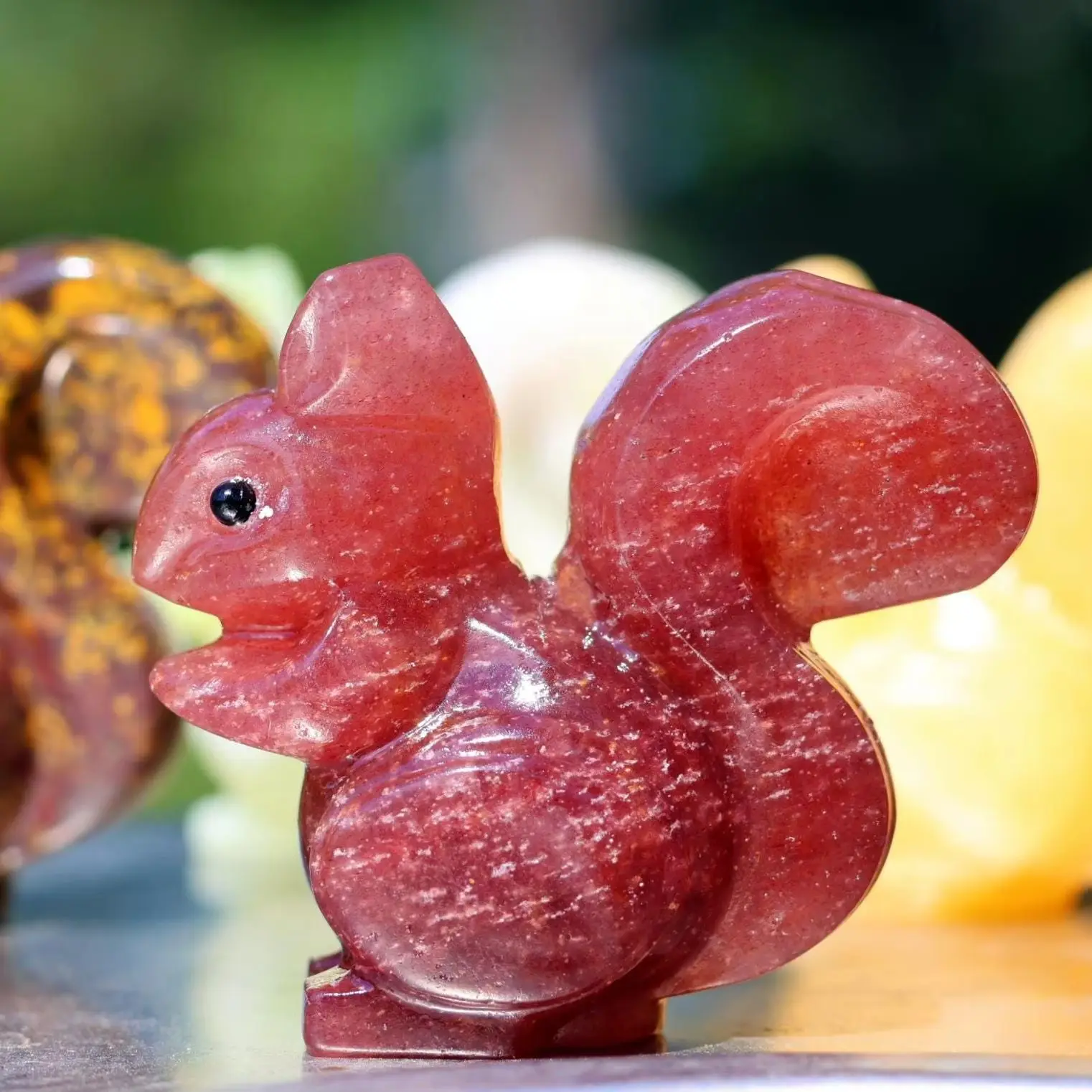 Natural Strawberry Quartz Squirrel Figurine Hand Carved Crystal Animal Sparkling Pink Crystal Home Desk Decor Collectible