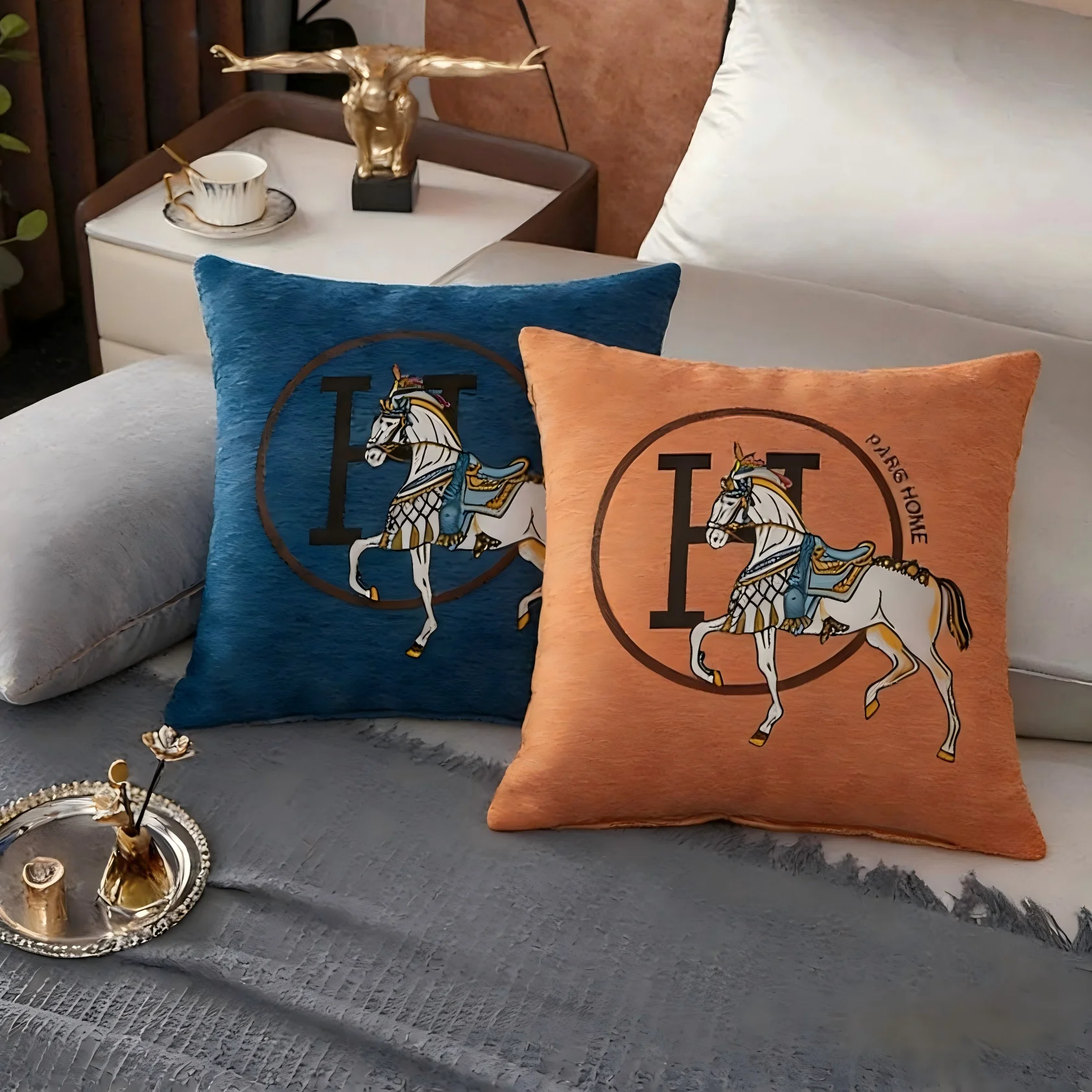 Luxury-Style Fashion Cable Knit Creative Print Soft and Comfortable Throw Pillow Cover