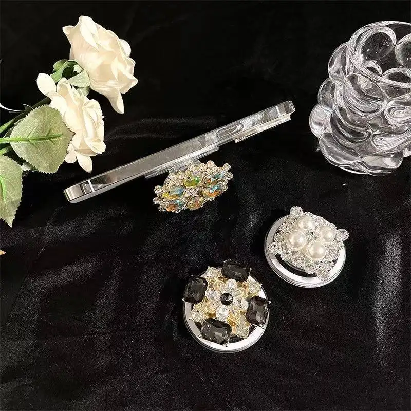 INS Leuke en charmante diamantset Magnetische standaard Telefoongreep Tok Grip Tok-standaard gebruikt voor Magsafe-accessoires