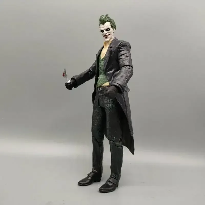 In-Stock 16cm Super Villain Joker Action Figure Doll Tabletop Model Perfect Festival Surprise Decorative Items Gifts For Fans view 5