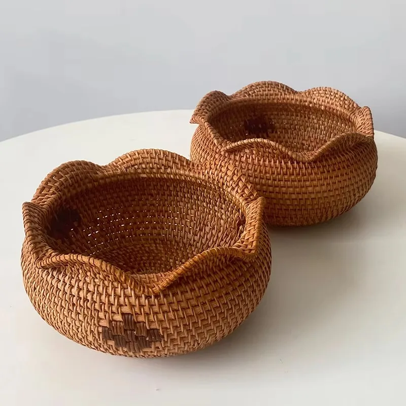 Natural rattan light luxury retro round fruit basket desktop coffee table sundries storage box