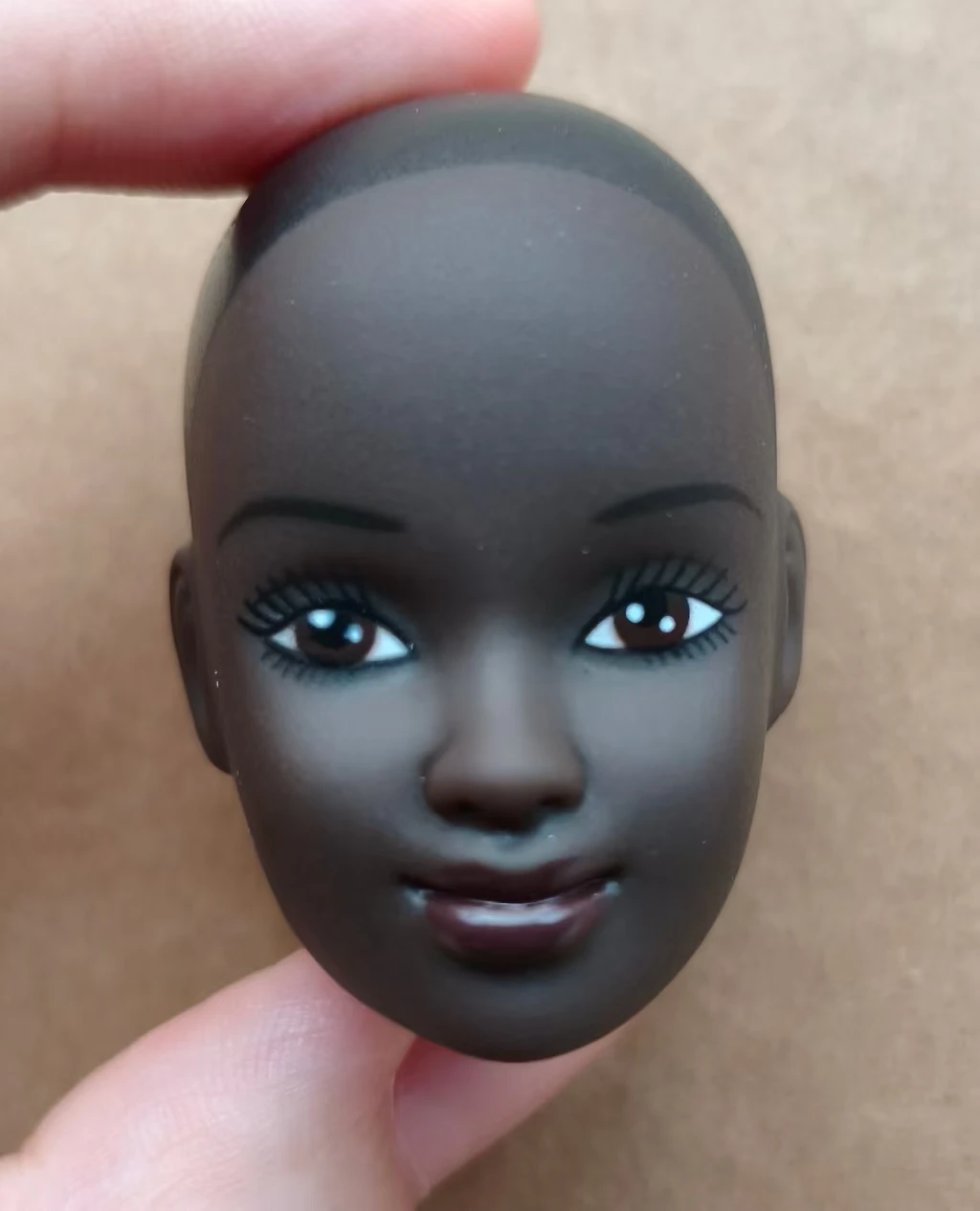 1/6 Scale Dark-Skin Bald Doll Head with Makeup Dark-Skinned Doll Toy Head Accessory for Customizing