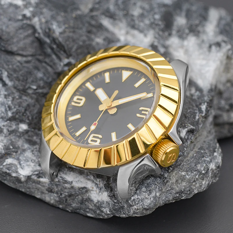 SKX007 Style White Watch Case Gold Bezel NH36 Movement Watch for 200m Waterproof 38mm Bezel Insert Automatic Mechanical Watches