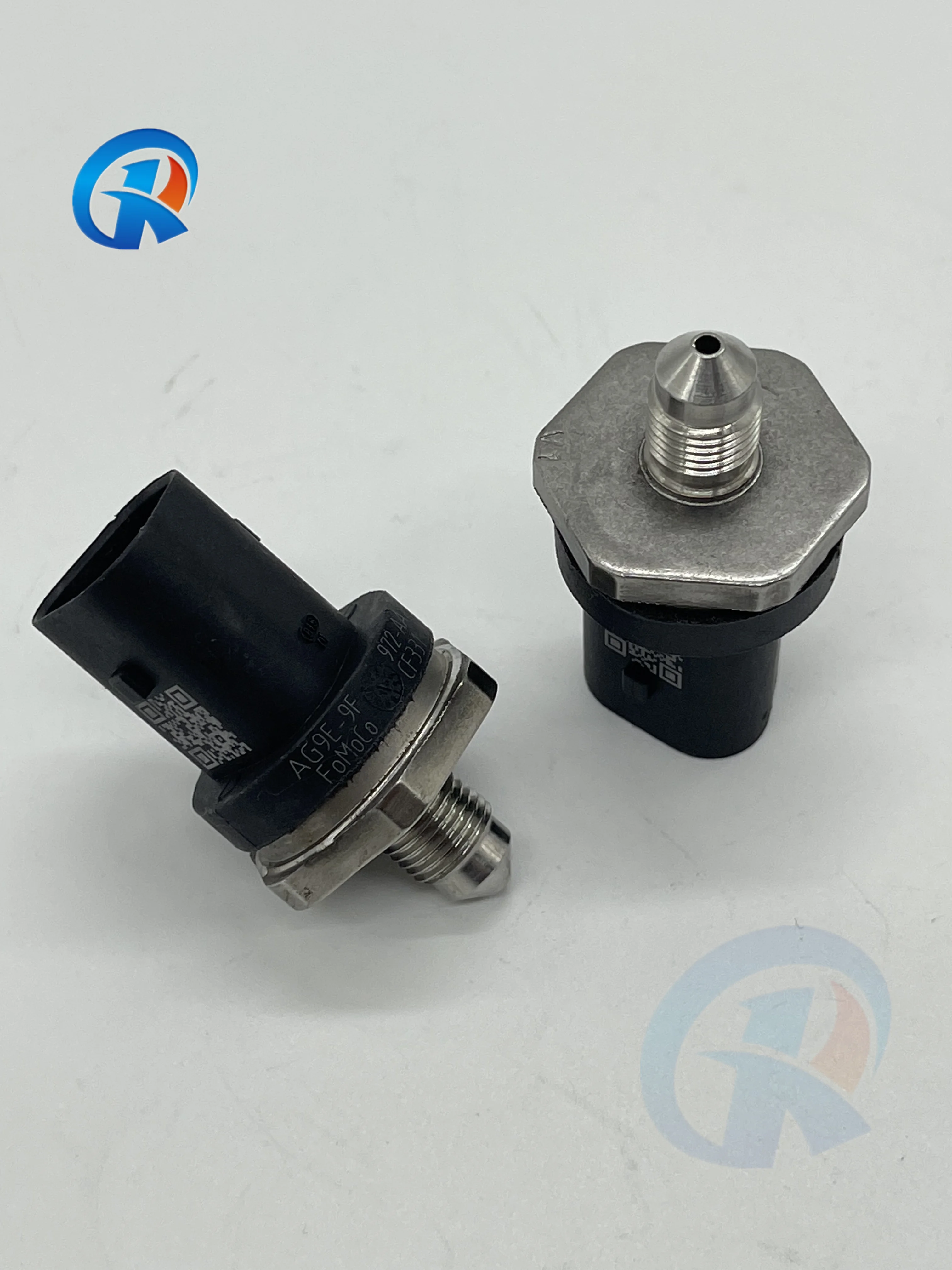 

Fuel Injector Pressure Sensor for Land Rover Evoque Range Rover Sport LR054622 LR108241