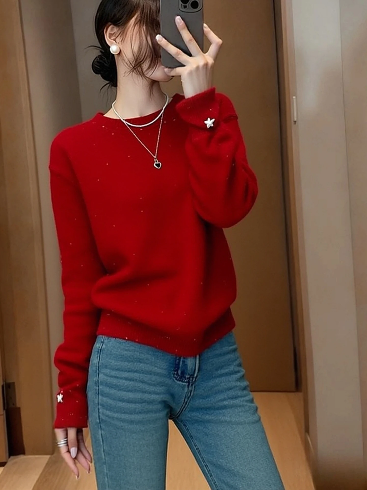 Red Faionable Knitted Sweater Winter 2025 Long Sve Women's Camere Yarn White Enhancing Base Layer Top Korean Sle