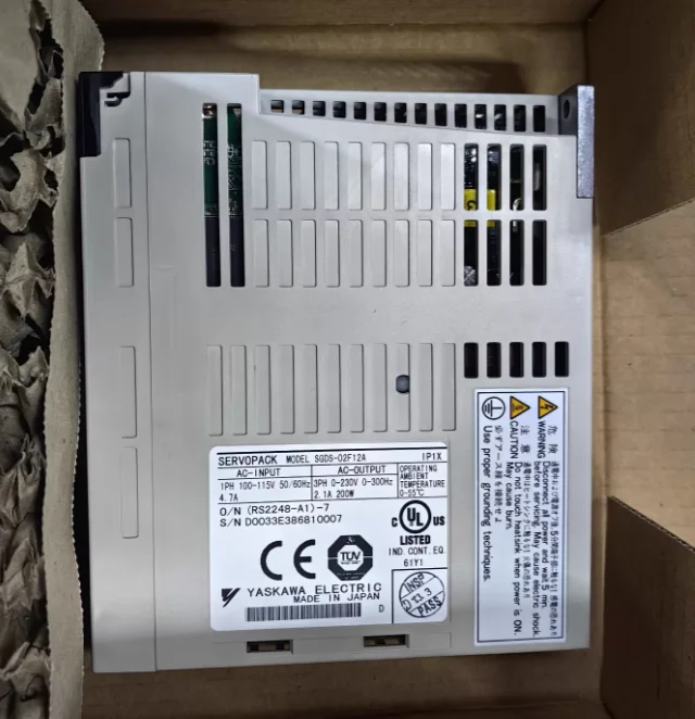SGDS-02F12A New servo drive, fast delivery, DHL/FEDEX/UPS