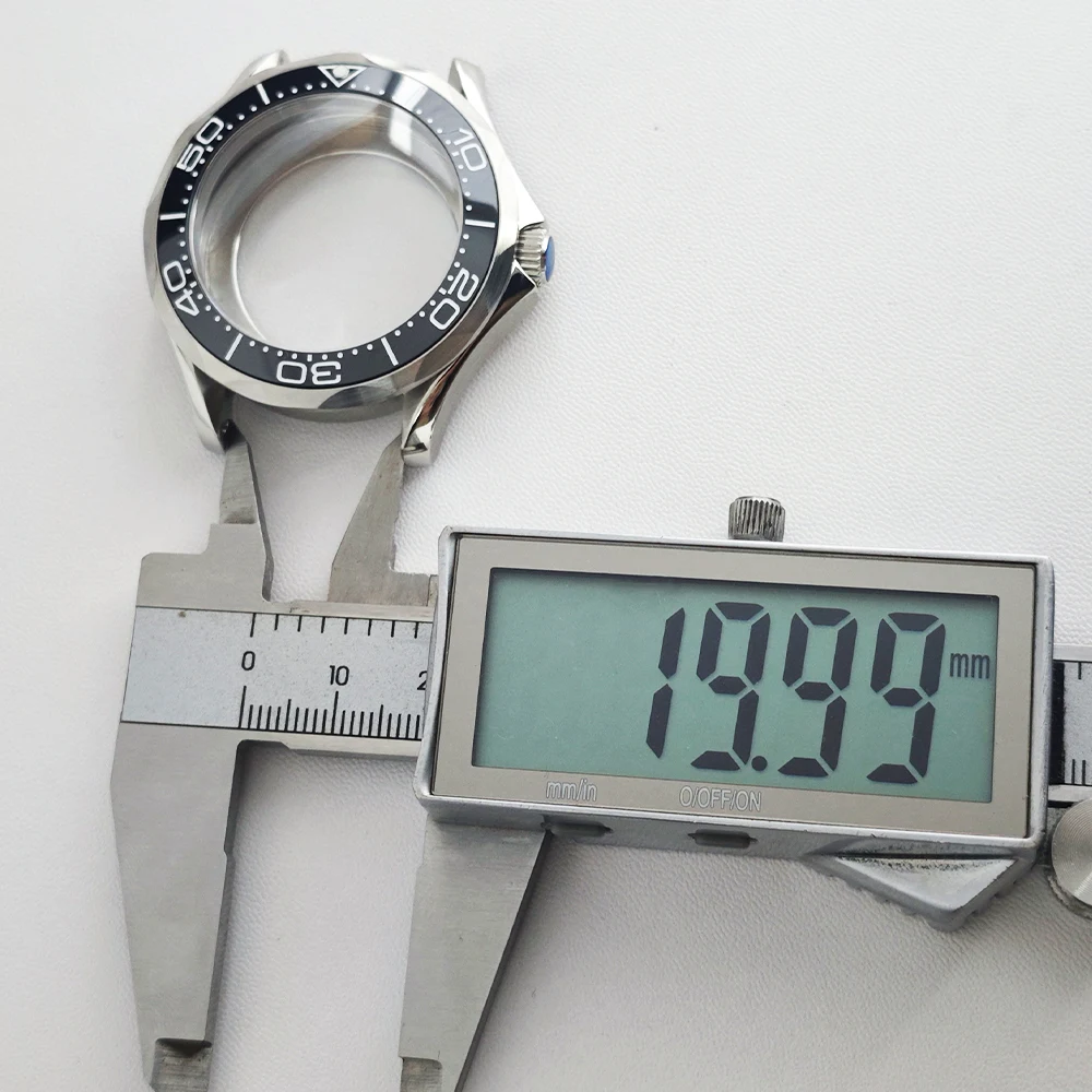 42mm NH35 Gehäuse Passend für NH35 NH36 Uhrwerk Zubehör Luxuriöses Silbernes Edelstahl-Uhrengehäuse 6-Uhr-NH35-Zifferblatt Herrenuhren – Detail 8