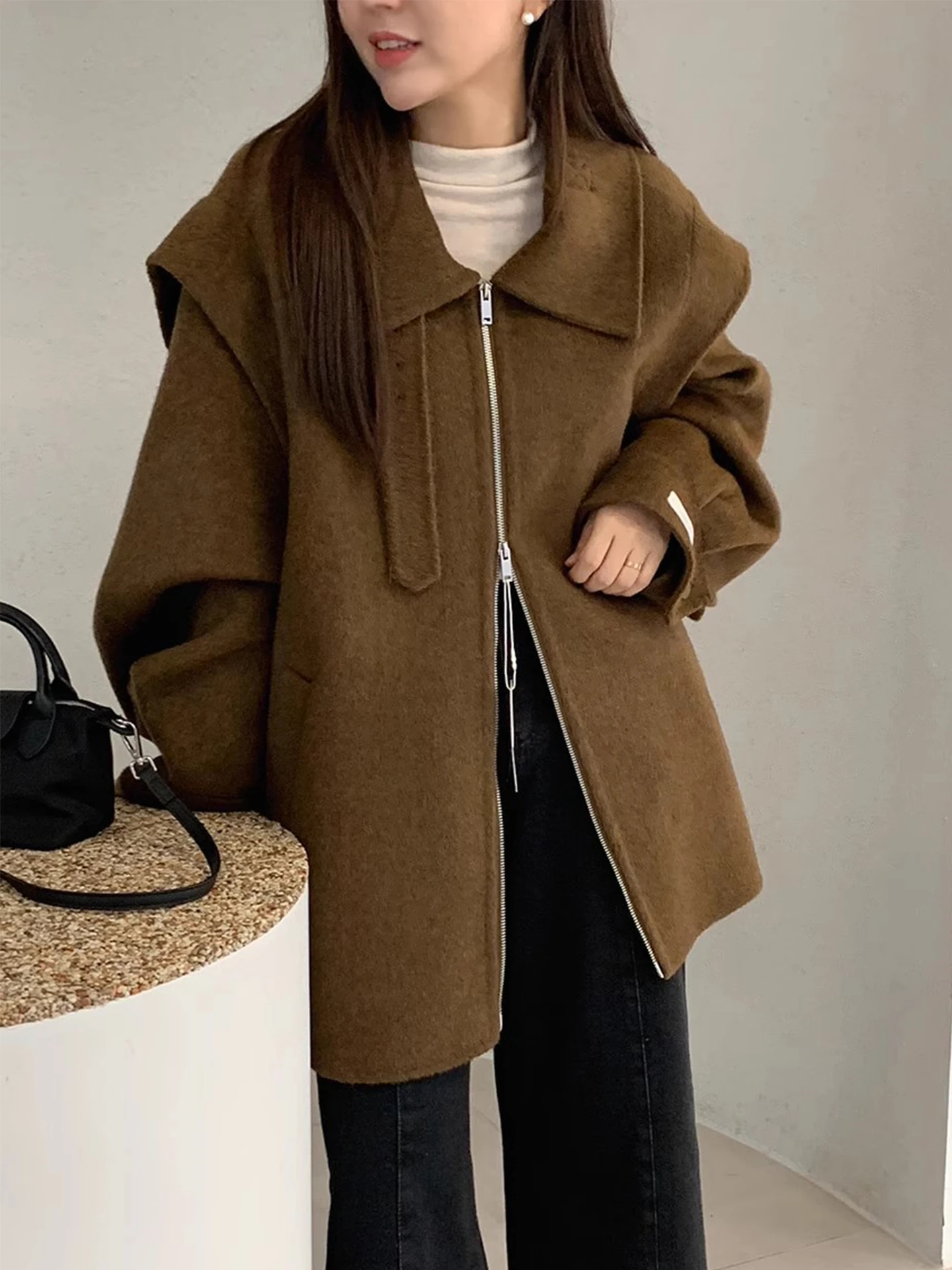 

Clothland Women Fashion Thick Woolen Jacket Zipper Long Sleeve Female Fashion Outwear Loose Coats Mujer CB203
