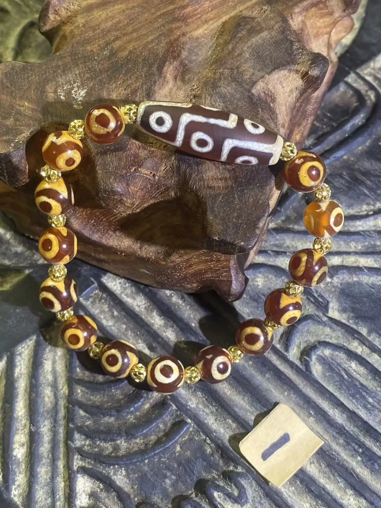 High-quality and affordable goods Tibetan-style agate Dzi bead bracelet various styles complete patterns for both menwomen