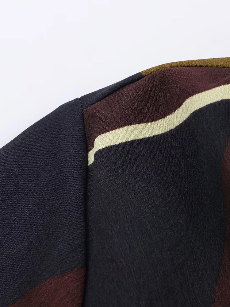 النمط الأوروبي والأمريكي الخريف موضة جديدة المرأة تصميم الشعور التنقل تنوعا مطبوعة قميص مزدوج الصدر