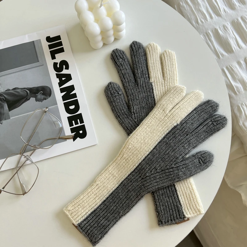 Guantes tejidos de invierno a la moda para mujer, manoplas de alta calidad con pantalla táctil, guantes gruesos y cálidos de Cachemira de dos tonos