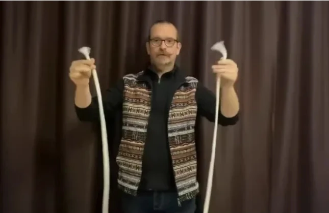 

Cutting a Rope Handling by Axel Hecklau - Magic tricks (Instant Download)