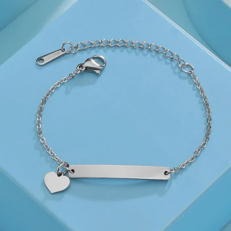 Pulsera personalizada con nombre de niño, pulsera personalizada de acero inoxidable con dije de corazón no alérgico para bebé, regalos para niñas y niños recién nacidas 2025