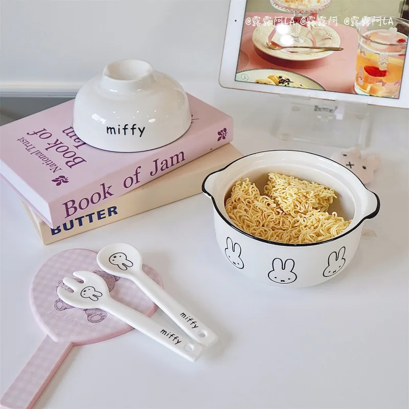 Kawaii ​ ​ Ciotola per ramen in ceramica Miffy con doppi manici Ciotola per zuppa isolata sicura per microonde con coniglio carino per utensili da cucina per uso domestico