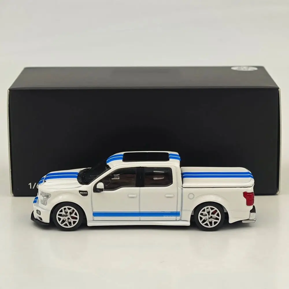 

1/64 Funny Model F-150 Shelby Super Snake Pickup Sport Truck Model White with Blue Stripes Diecast Model Car Limited Collection