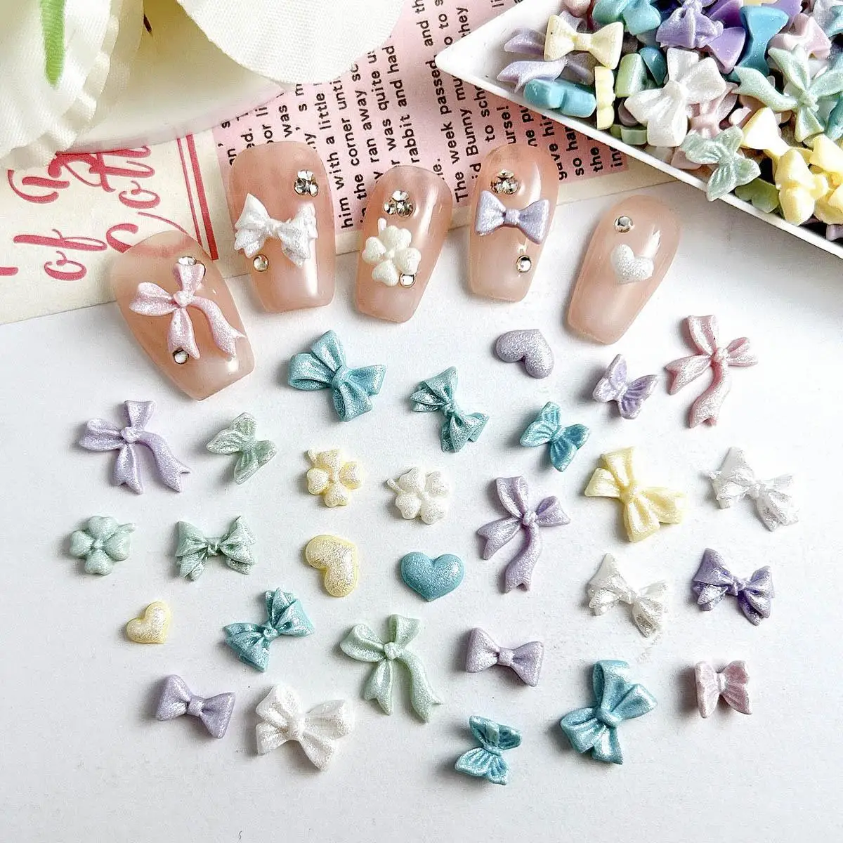 

Random Mixed 3D Resin Sparkling Frosted Bow Nail Art Decoration Glow in the Dark Flower Nail Charms Supplies for DIY Crafts