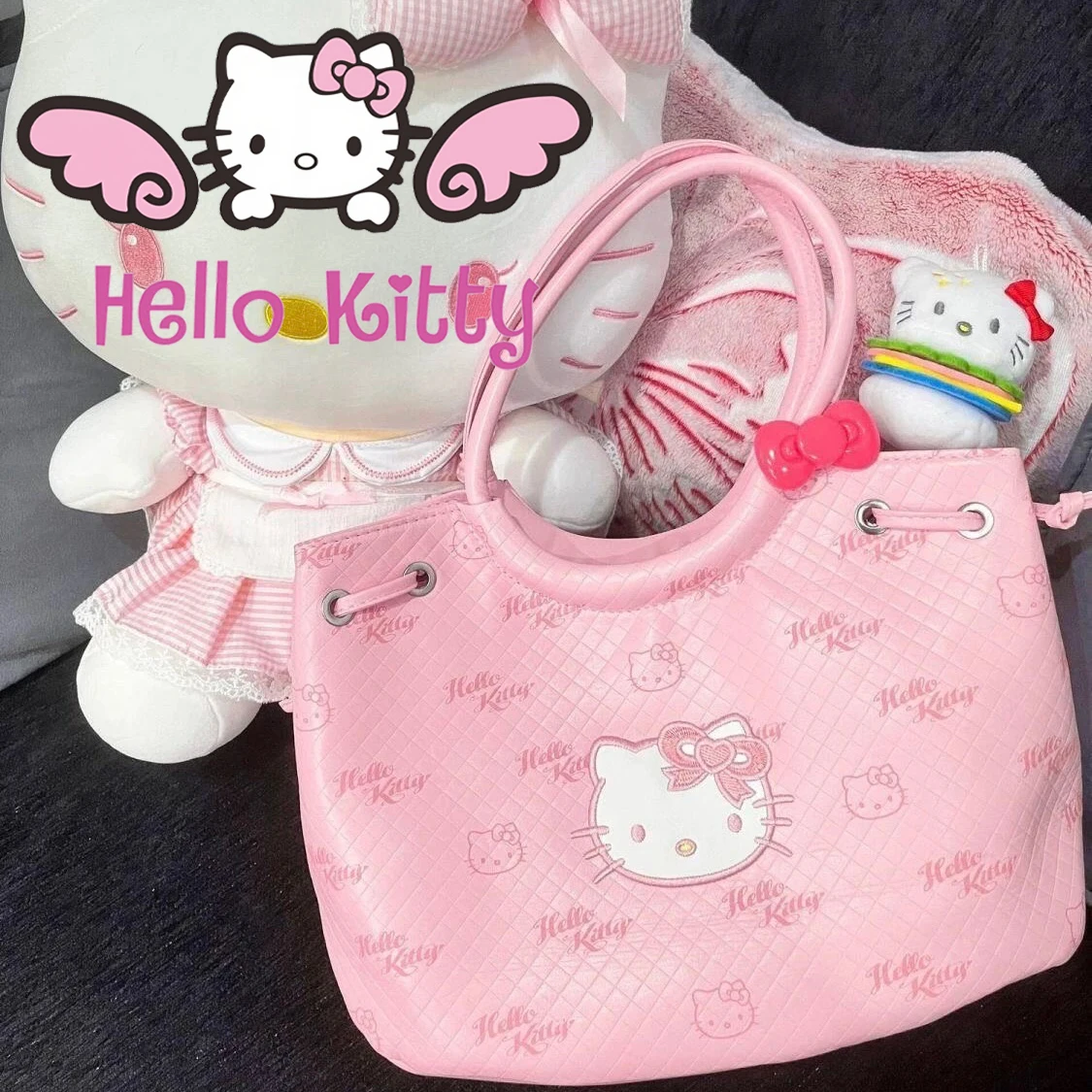 حقيبة يد HelloKitty Sanrio Anime الجديدة ذات سعة كبيرة للسفر والتعبئة متعددة الاستخدامات حقيبة نسائية عصرية لطيفة هدية عيد ميلاد kawaii