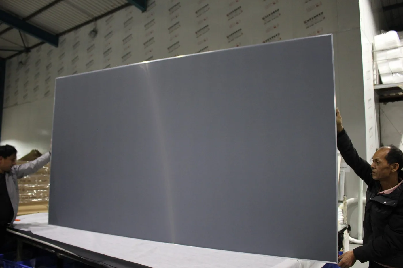 130 "pollici Seamless Premium CBSP PET ALR schermo di proiezione guadagno migliorato montato a parete 4K UST schermo del proiettore ALR a telaio fisso