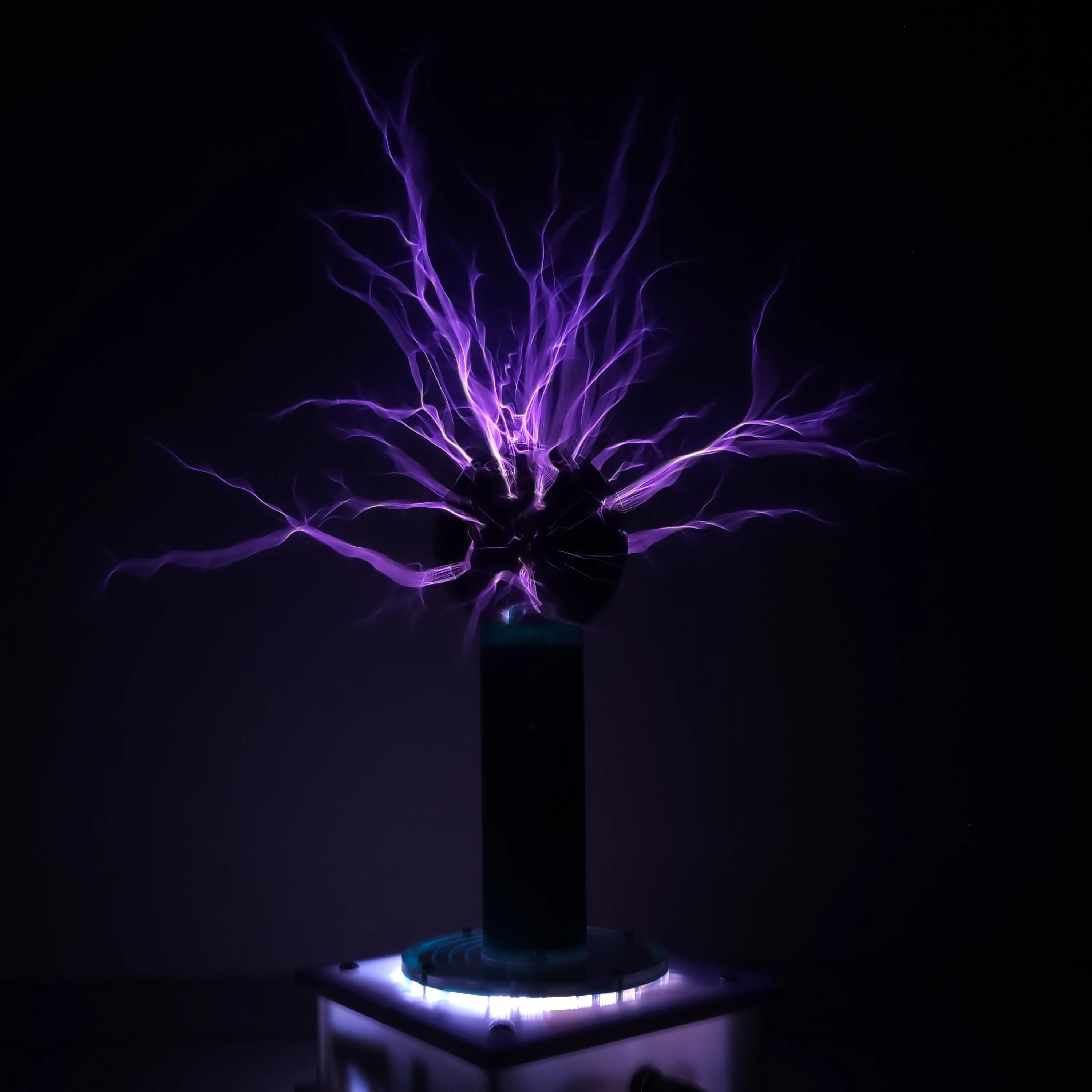 

SGTC Tesla Coil Artificial Lightning Storm Coil Wireless Lighting Technology Experimental Teaching AIDS