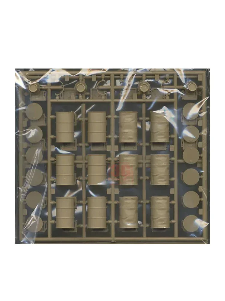 タミヤ 1/35 35026 ミリタリーミニチュア ジェリーカンセット ミリタリー組み立てスケールモデルキット DIYおもちゃ、コレクション誕生日プレゼント