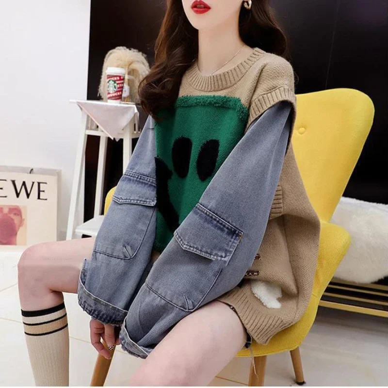 Denim Patchwork Langarm Strick pullover Frauen Herbst Kontrast farbe Buchstaben Jeans gespleißt Ärmel Strick pullover Strickwaren