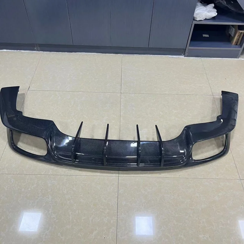 مناسبة لـ 2017-2024 بورش 971 ألياف الكربون FXX باناميرا بليد نمط الشفة الخلفية