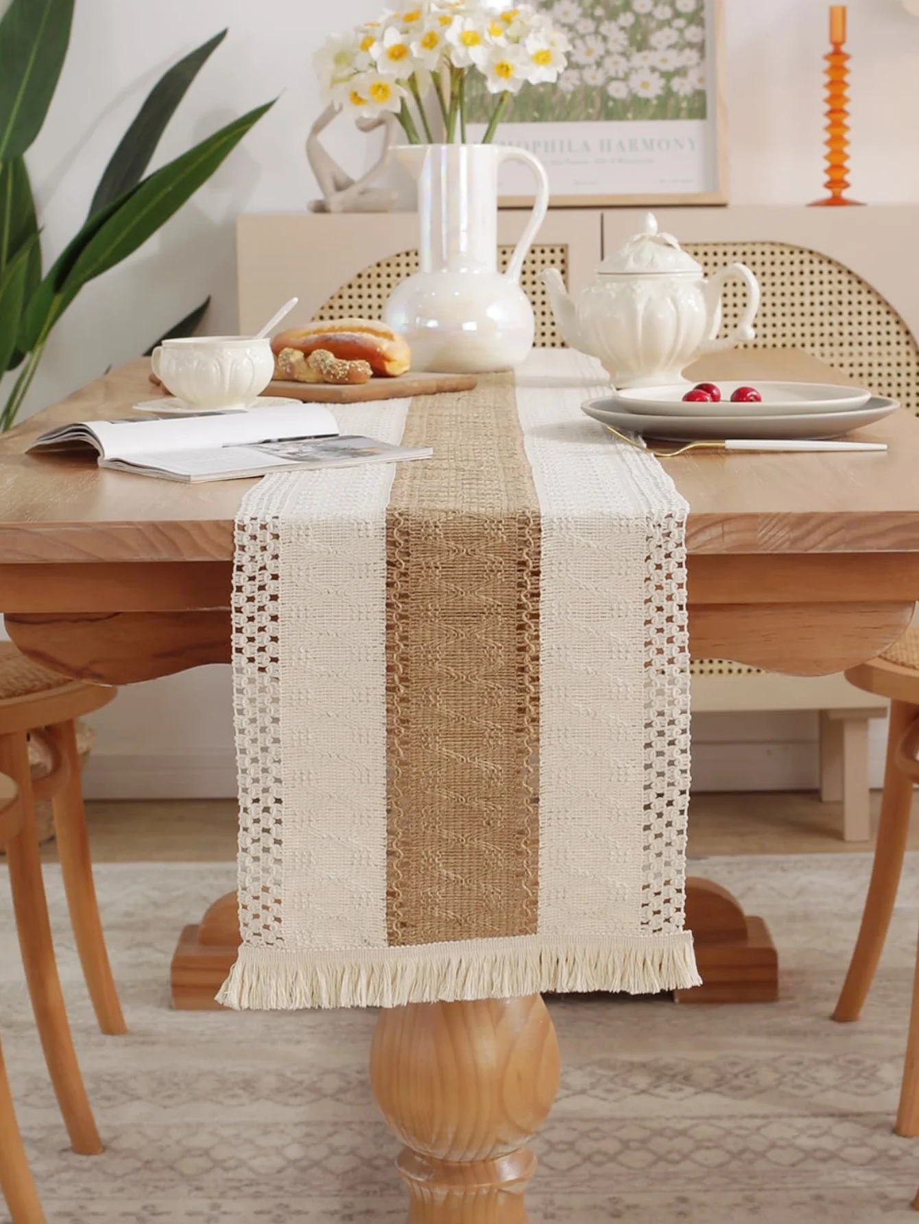 Table Runner, Natural Burlap Boho Table Runner Modern Farmhouse Decor Rustic Woven Cotton Crochet Lace for Tabletop Decoration