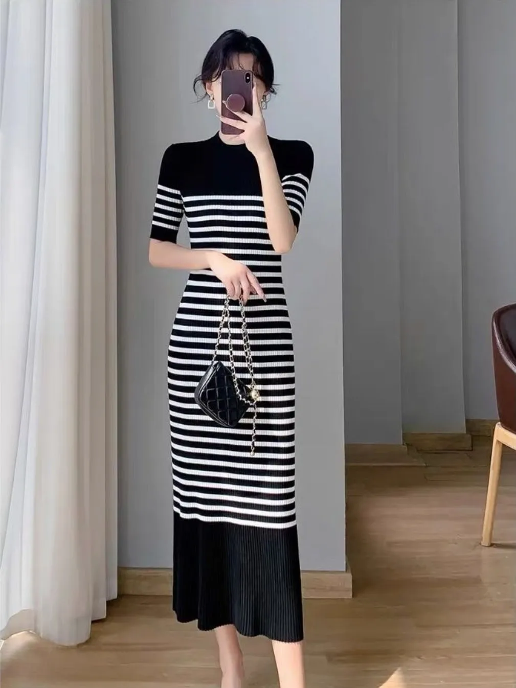 

Slim Fit Knitted Dress Commuter Style Black White Striped Minimalist Korean Length over Knee Spring Autumn Winter Women's Dress