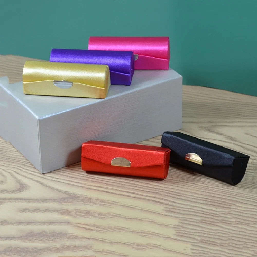 

Мини-зеркальный футляр с сатиновым покрытием, портативный футляр для украшений, шелковый футляр для помады, портативный держатель для помады для вечерних выходов, сумок и путешествий