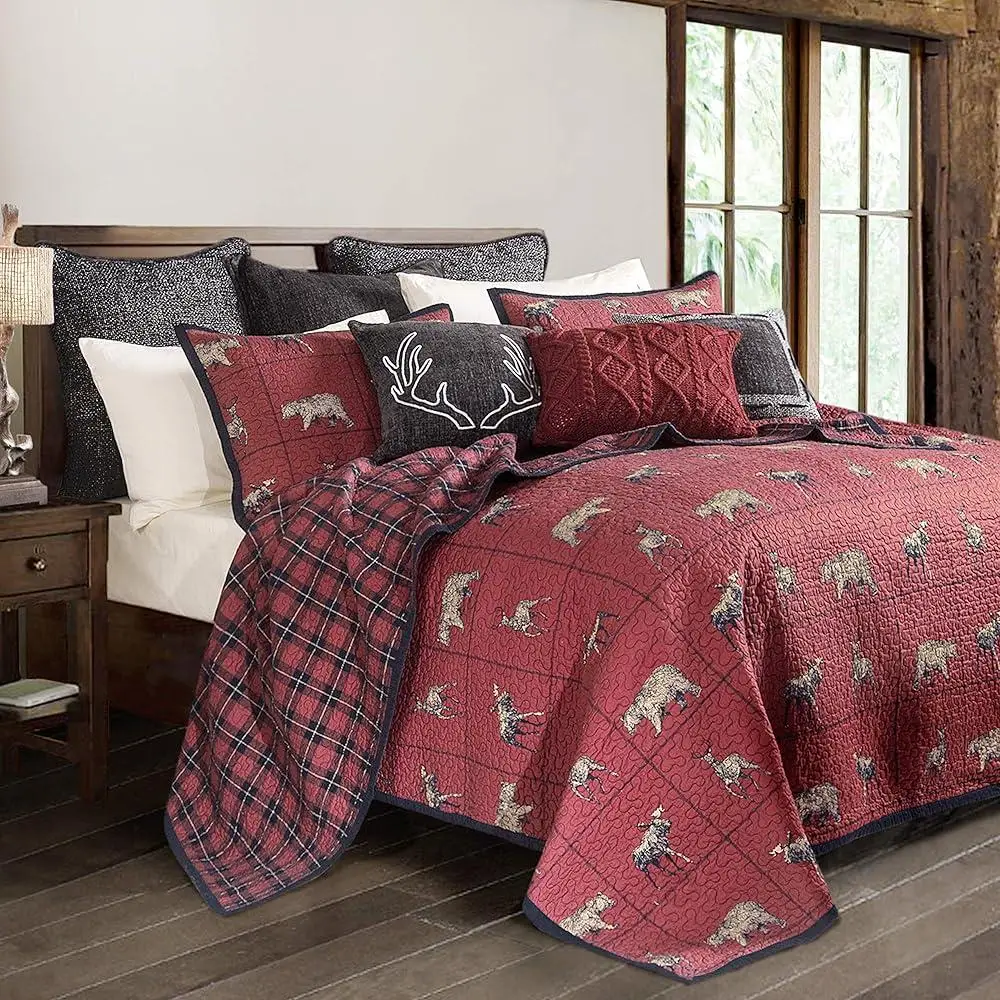 Woodland 3 Piece King Quilt Set with Pillow Shams Cotton Plaid Reversible Bed Cover Bear Moose Print Rustic Bedding