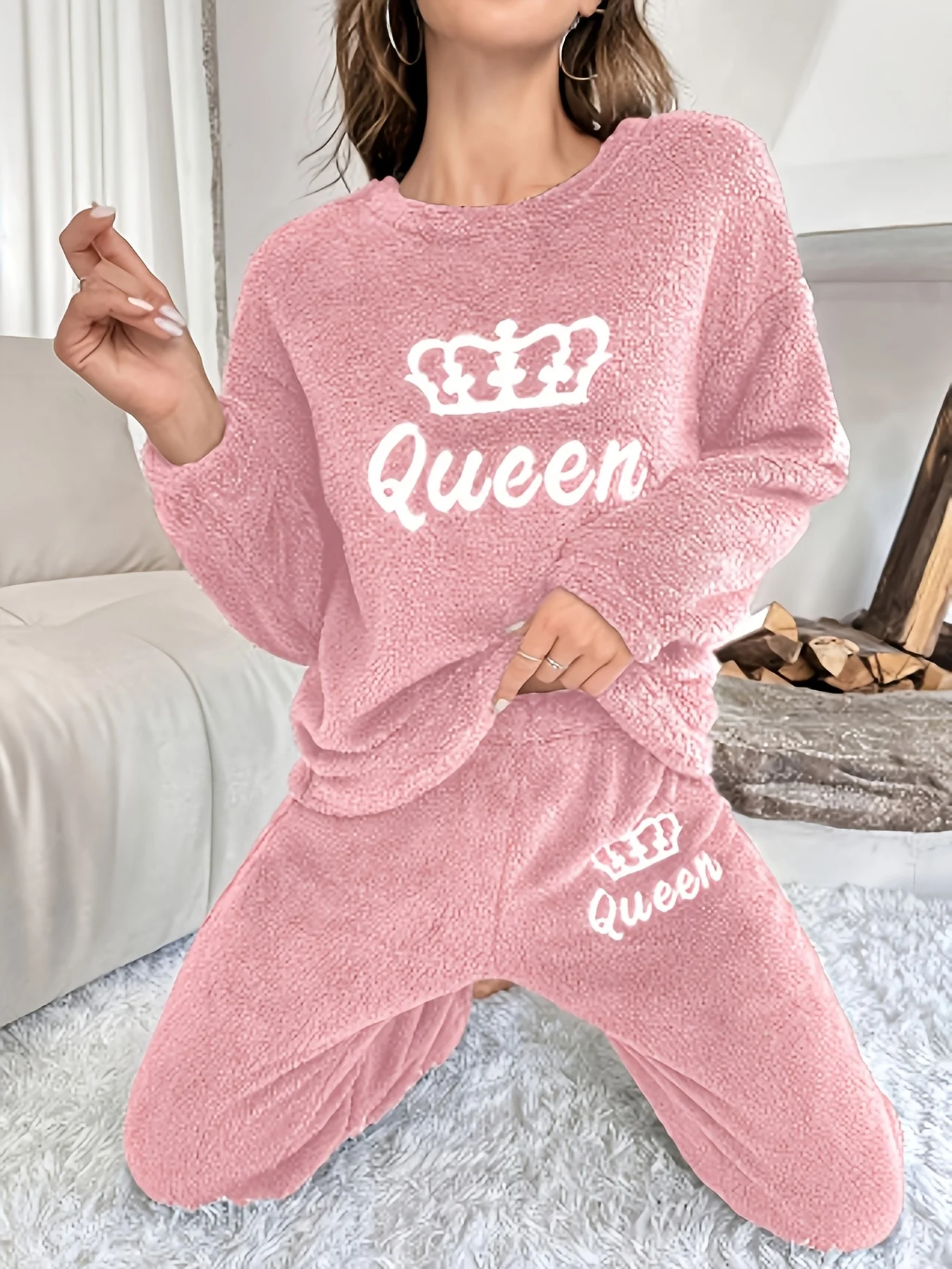 Women's plus-size velvet pajama set, featuring a long-sleeve top and matching pants, comfortable winter sleepwear