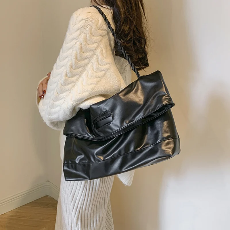 

Large Capacity Ladies Crossbody Casual Hundred Soft Leather Underarm Bag Daily Class Commuter Crossbody Tote Bag