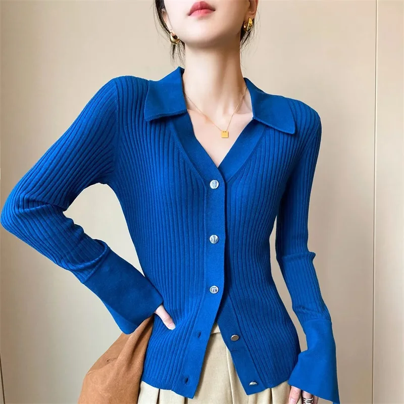 V-Neck Knitted cardigan women\'s loose Sweater Top 2023 Spring And Autumn New Long Sleeved Solid color Lapel Sweater Button Coat