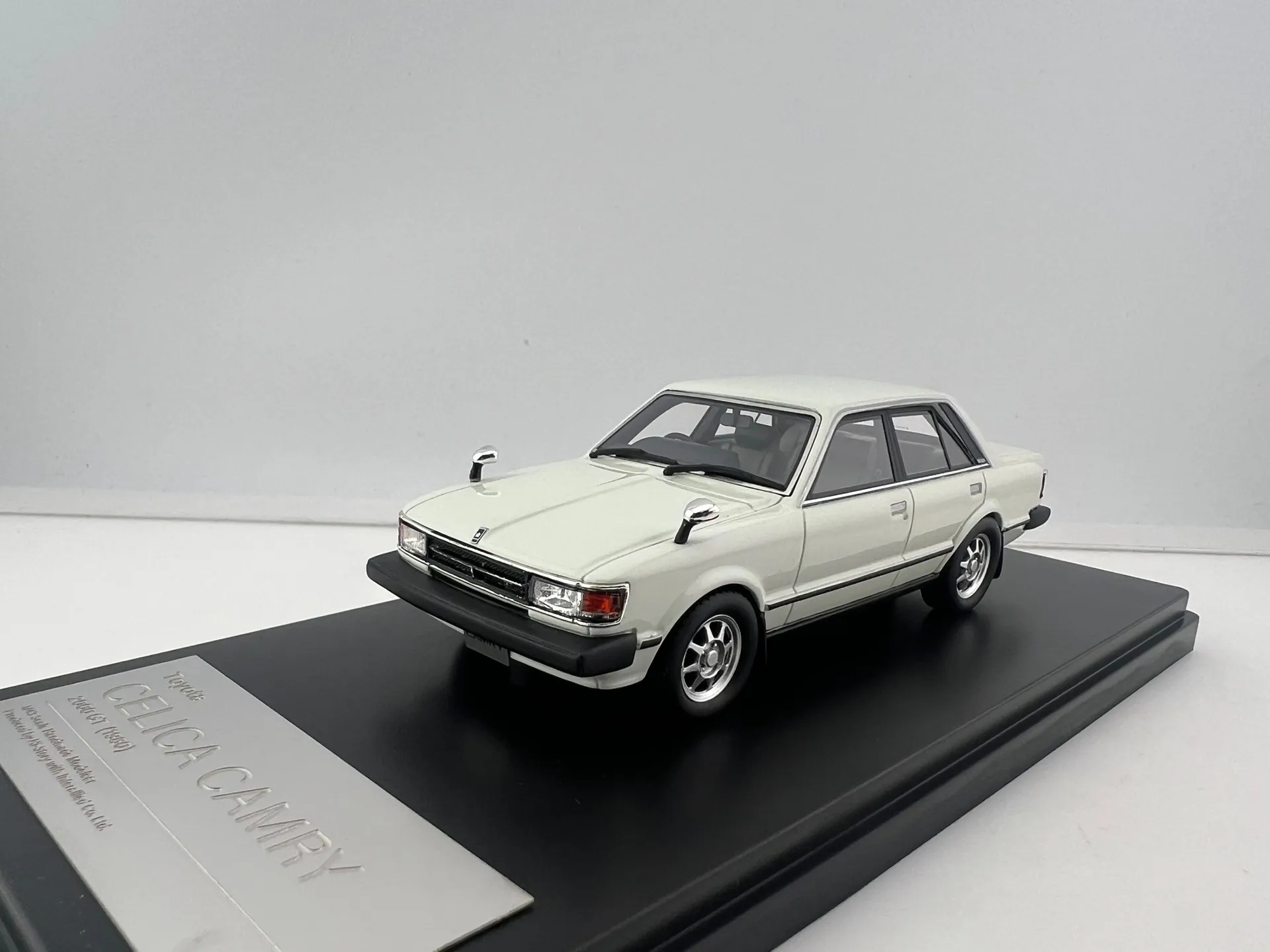 Flaws diecast hi-stoyr 1/43 escala edição limitada camry gtoyota celica camry2000 gt1980 modelo de carro de resina brinquedo colecionável presente