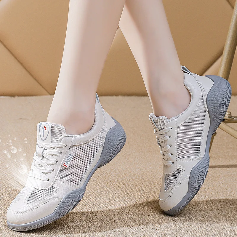 

2023 Women Sneakers Women's Vulcanize Shoes Spring Autumn Breathable Flats Solid Color Mesh Shoes Young Woman Casual White Shoes