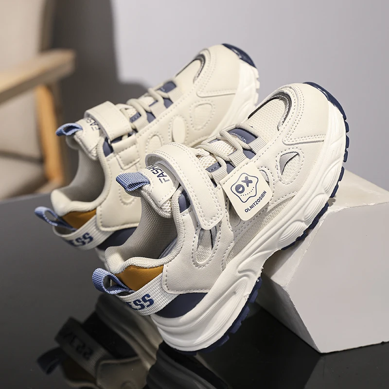 أحذية رياضية ممتصة للصدمات للخريف للأطفال، أحذية للأب غير قابلة للانزلاق للفتيات، أحذية جري خفيفة على الطراز الأجنبي