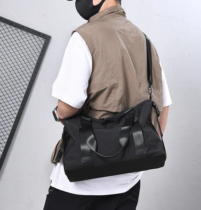 New Fashionable Men's Handbag, Outdoor Lightweight Travel Bag, Multi-functional Waterproof Large-capacity Single-shoulder Bag