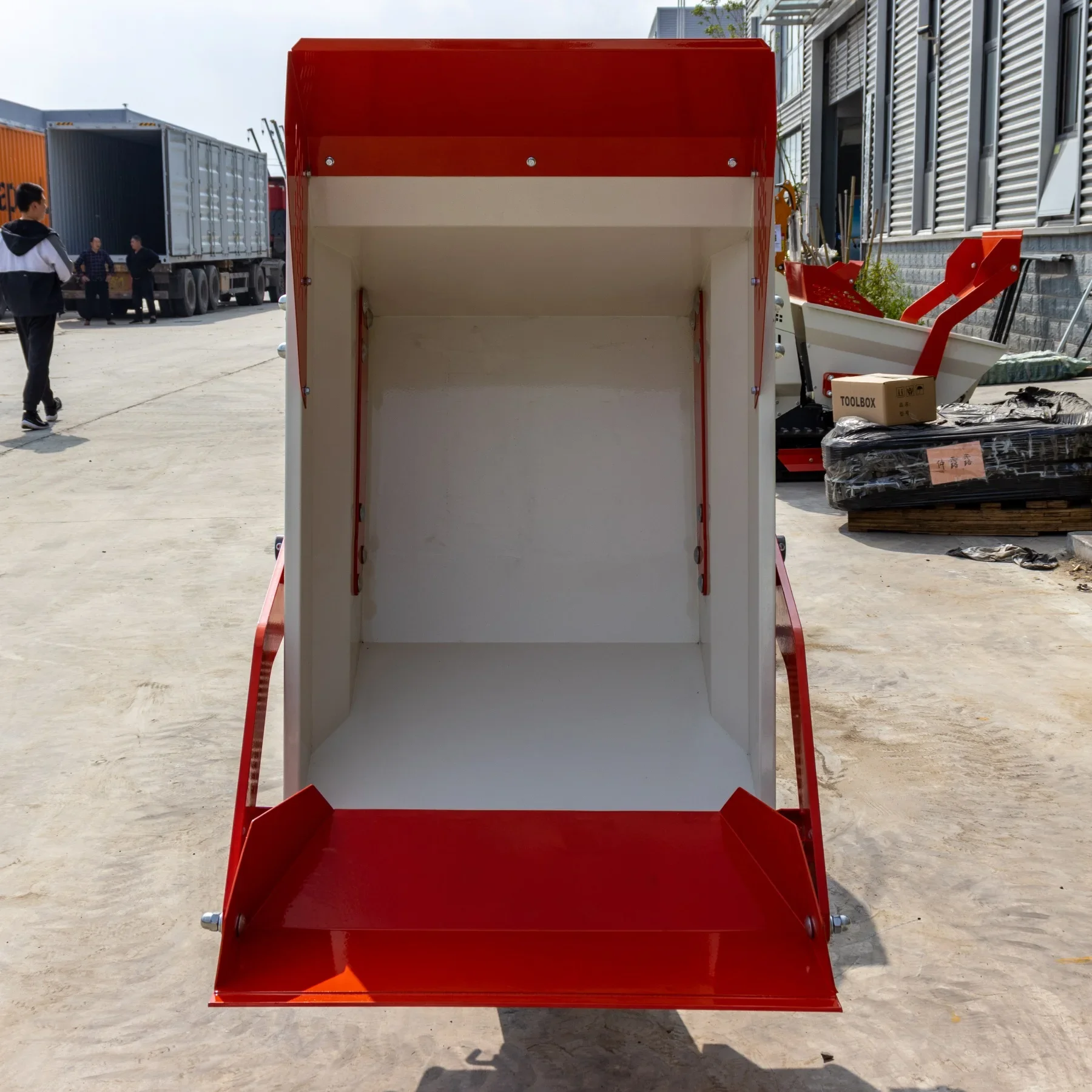 

China Factory Mini Crawler Transporter 500kg Rubber Track Dumper