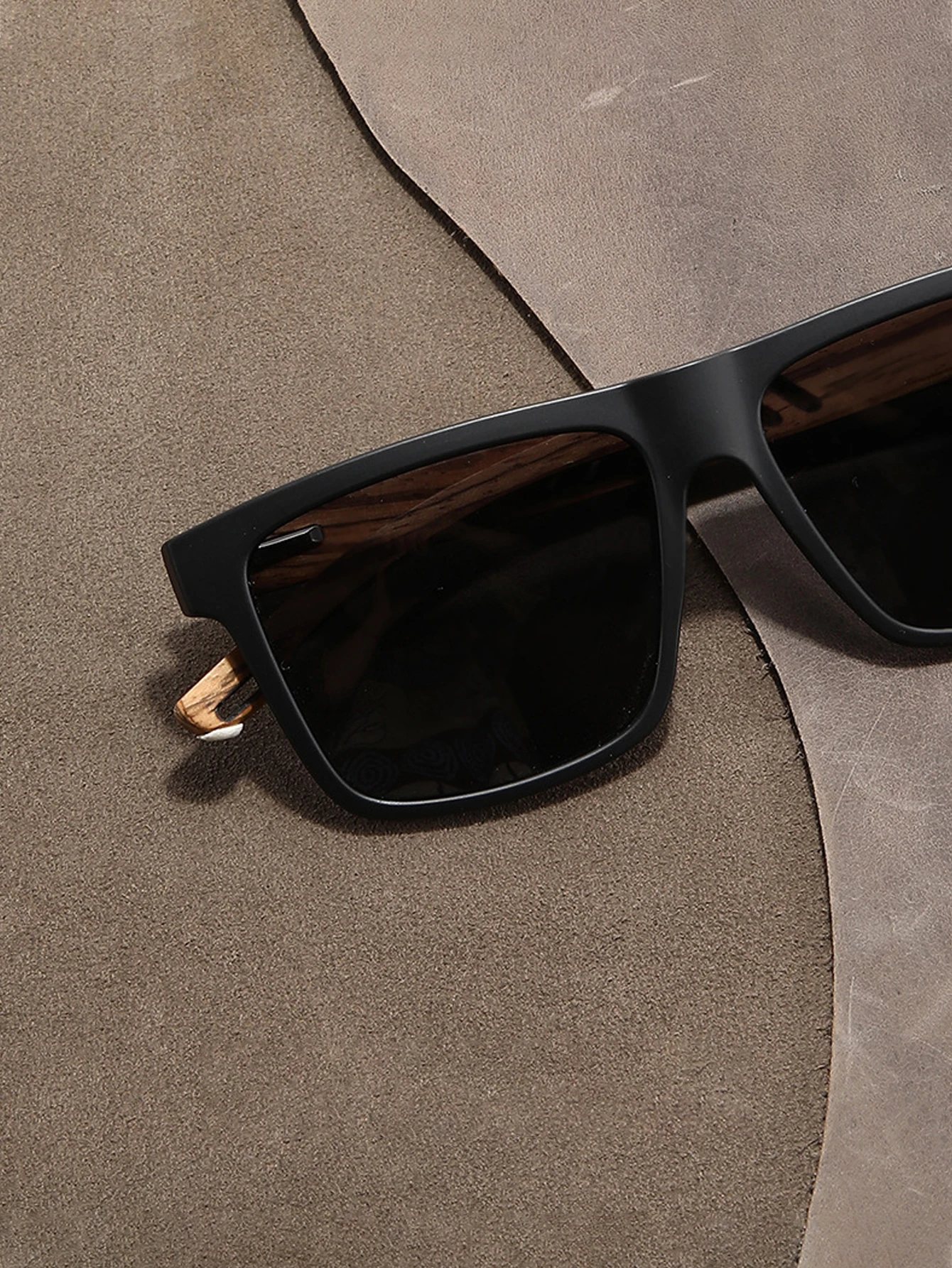 Quadratische Herren-Sonnenbrille mit natürlichem Holzimitatrahmen, polarisiertem UV-Schutz, spezielle Brille für den Außenbereich – Detail 7