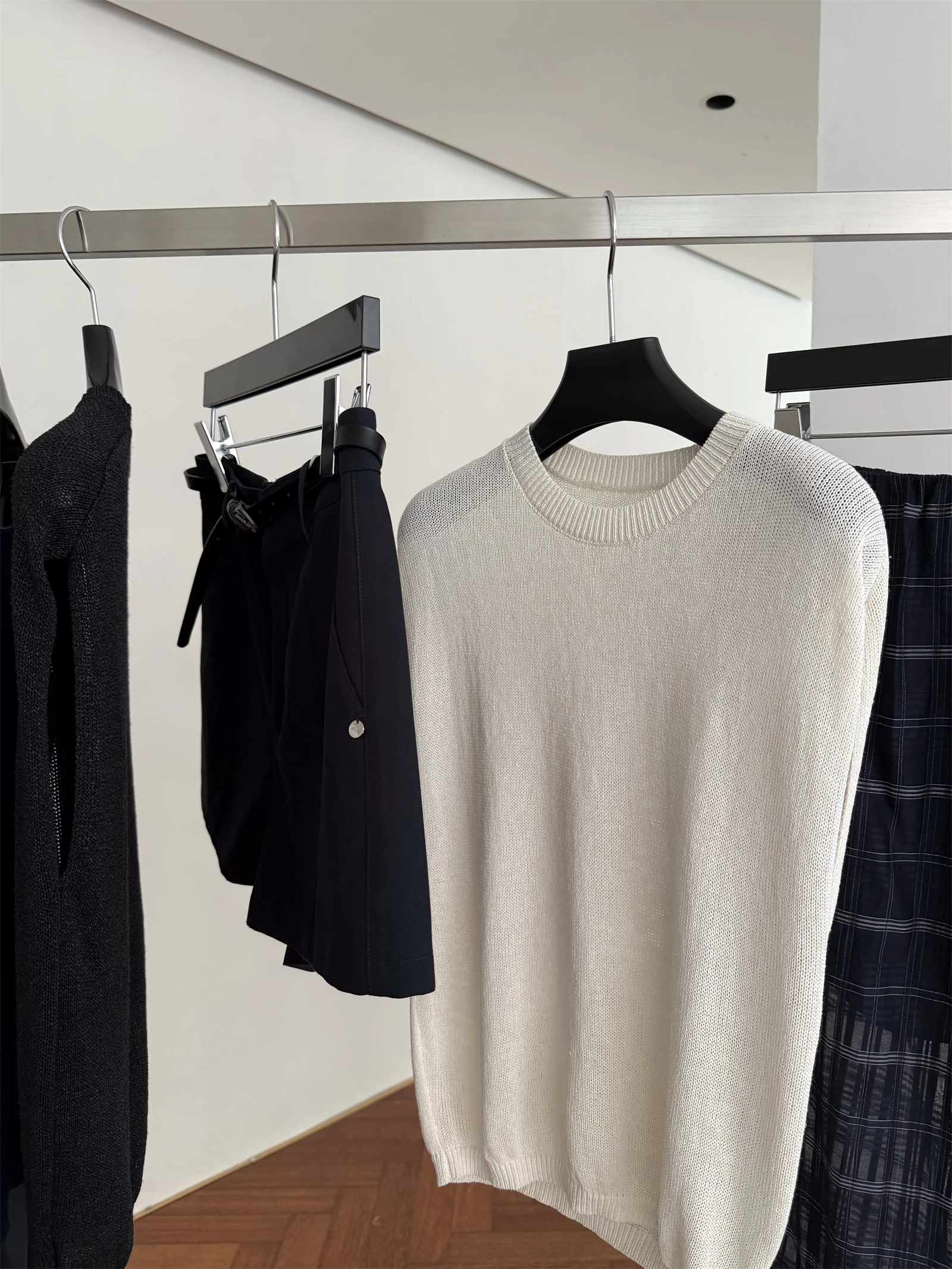 

Женский вязаный жилет в стиле ретро с круглым вырезом, приталенный, из смесового хлопка, удобный, для повседневной носки, элегантный и стильный.