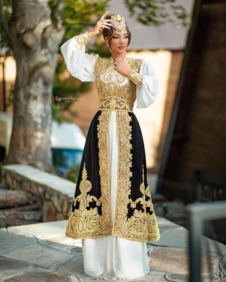 White Black Arabic Caftan Prom Dresses with Velvet Jacket Gold Lace Applique Karakou Algerien Evening Reception Gown for Women