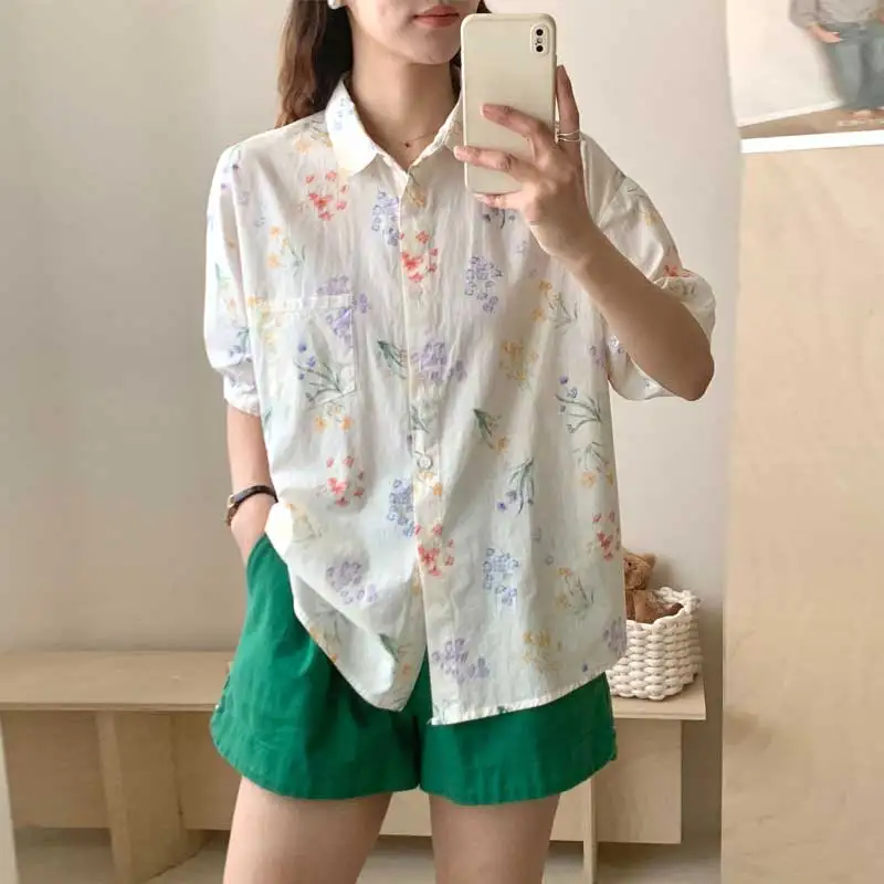 

Summer New Mori Girl Floral Print Spliced Color Short Shirt Women Turn Down Collar Casual Loose Single Breasted Blouse Tops